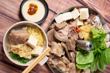 Trải Nghiệm Lẩu Dê Cây Bàng – Không Gian Thoải Mái, Phục Vụ Nhanh Chóng